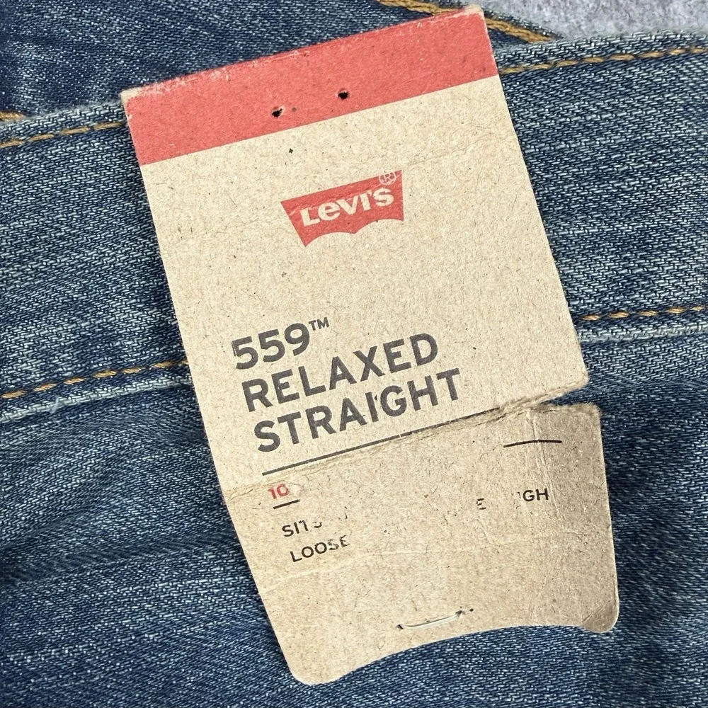 Levis 559 NWT Jeans Mens 38x30 Medium Wash Blue Relaxed Straight $70 MSRP